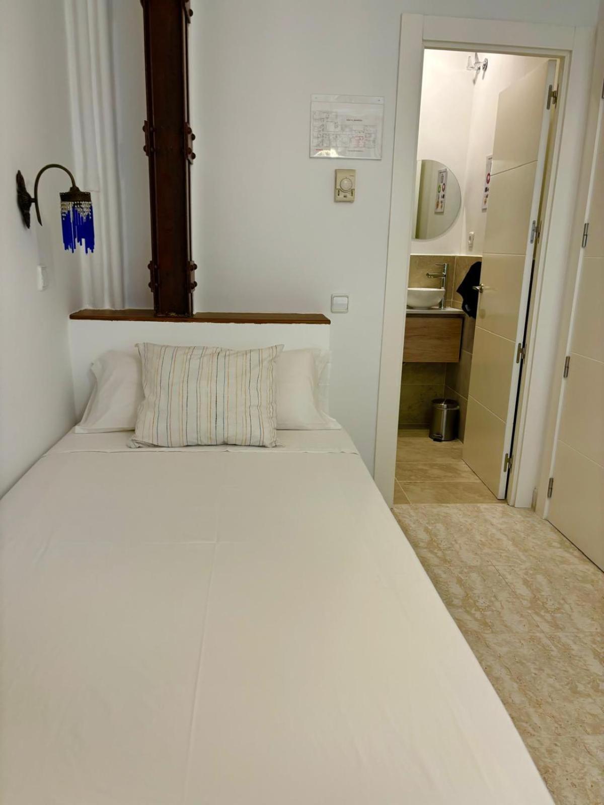 מדריד Hostal Barrera מראה חיצוני תמונה